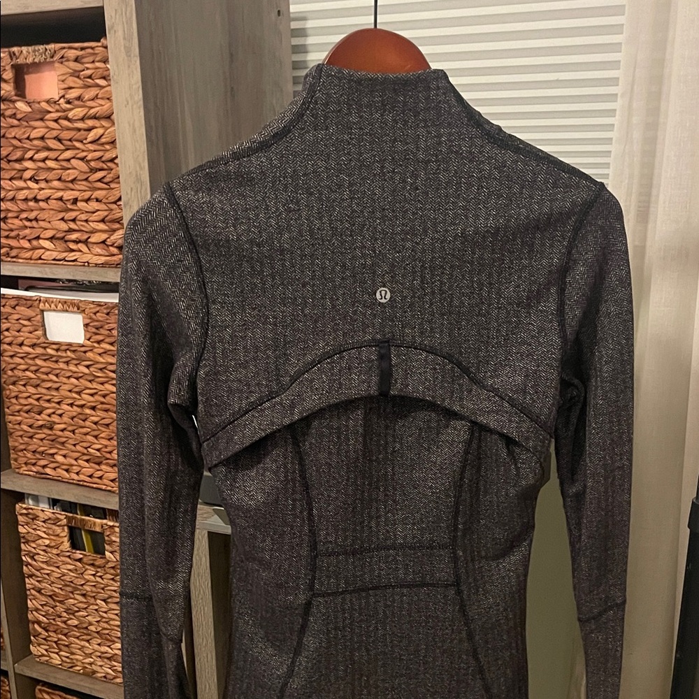 lululemon athletica Gray Long Sleeve Top